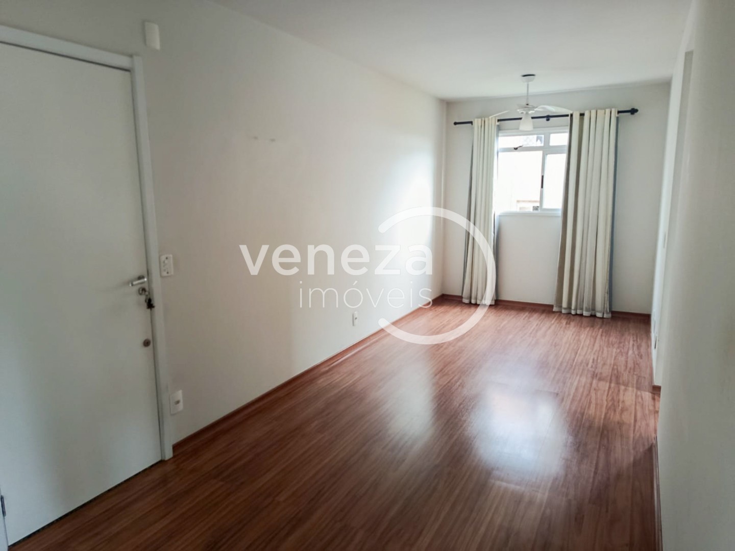 Apartamento para locacao no Leonor em Londrina com 62m² por R$ 1.200