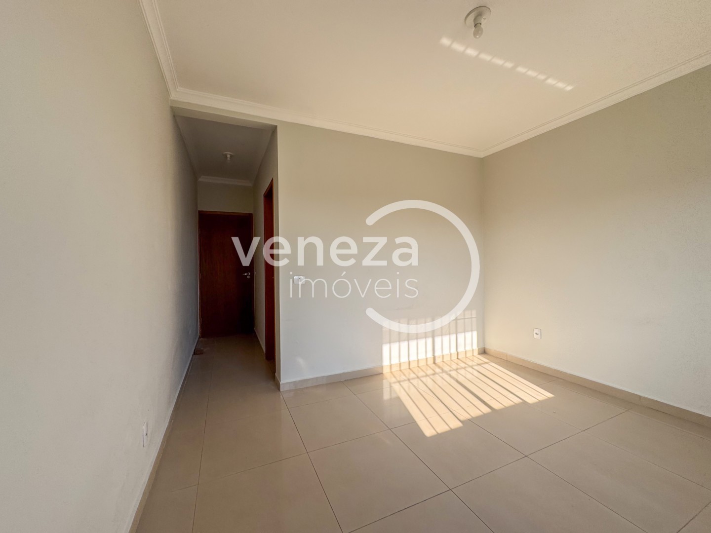 Casa Residencial para locação no bairro Columbia de Londrina - Foto 7