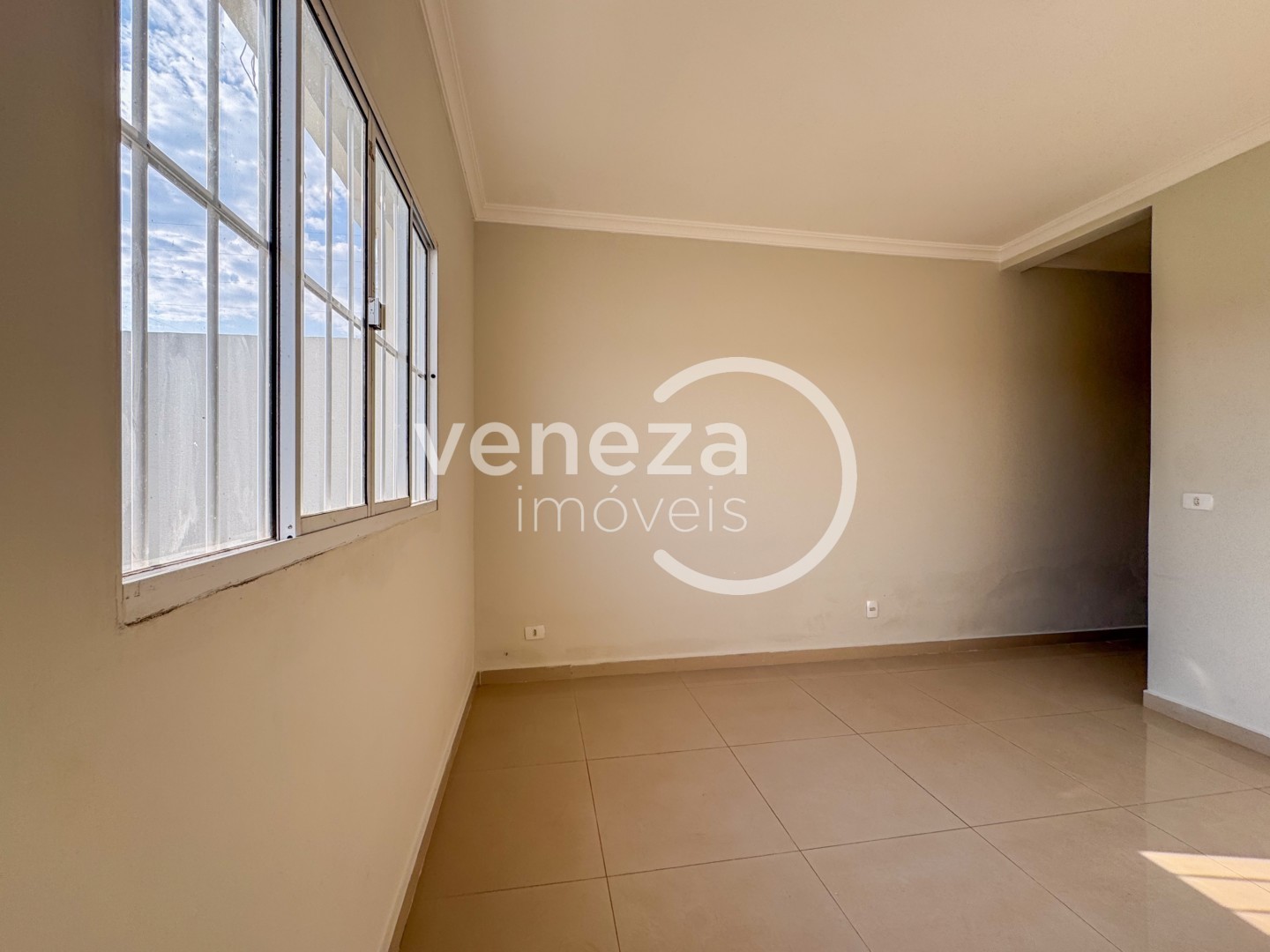 Casa Residencial para locação no bairro Columbia de Londrina - Foto 8