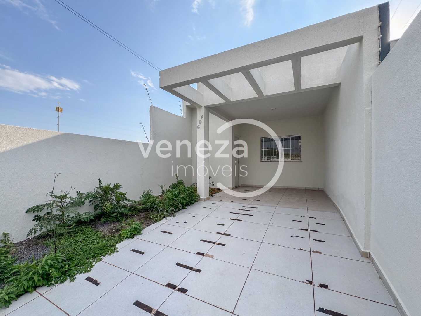 Casa Residencial para locacao no Columbia em Londrina com 88m² por R$ 2.000