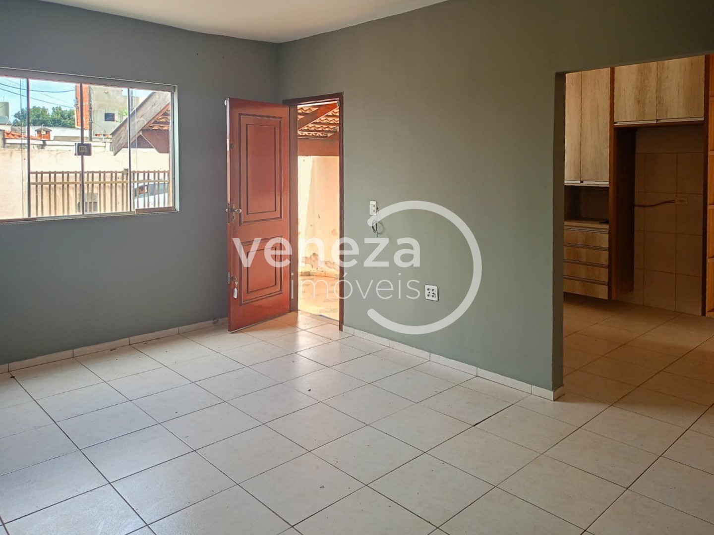 Casa Residencial para venda no Residencial Abussafe em Londrina com 72,78m² por R$ 250.000