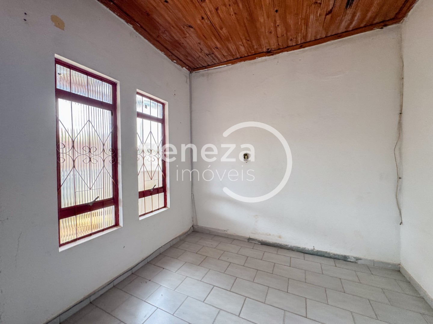 Casa Residencial para locacao no Sao Lourenco em Londrina com 35m² por R$ 750