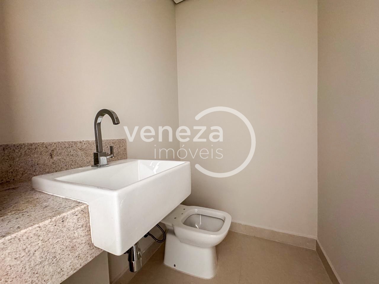 Sala para venda no bairro Centro de Londrina - Foto 6