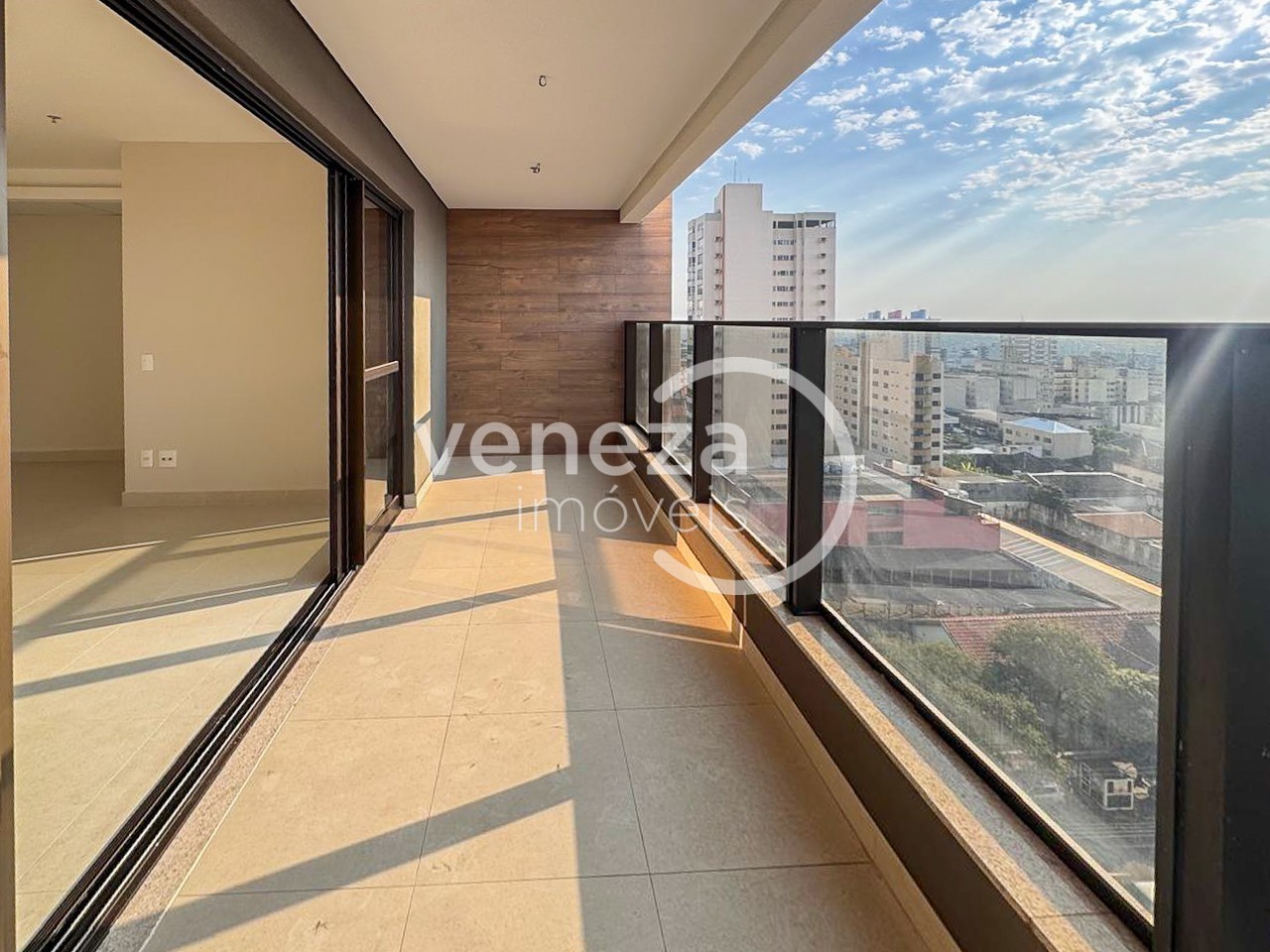 Sala para venda no bairro Centro de Londrina - Foto 5