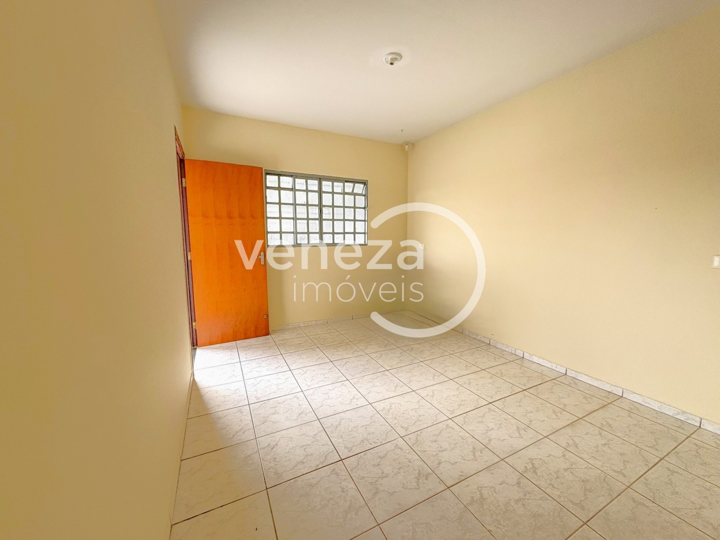 Casa Residencial para venda no bairro Portal de Versalhes de Londrina - Foto 4
