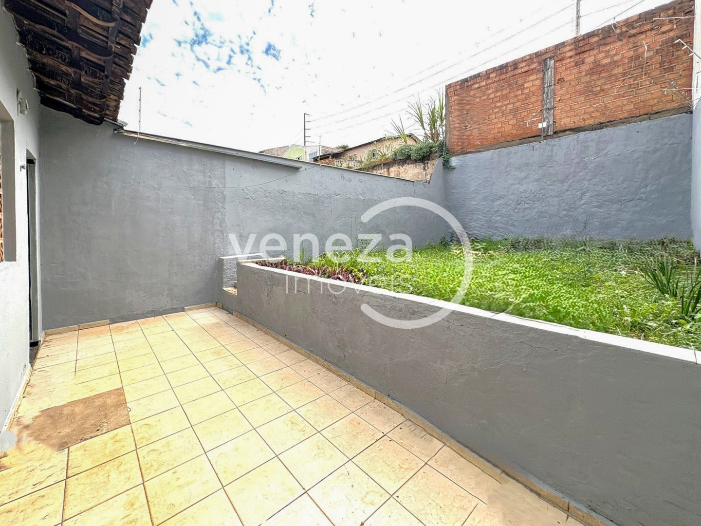 Casa Residencial para venda no bairro Portal de Versalhes de Londrina - Foto 14