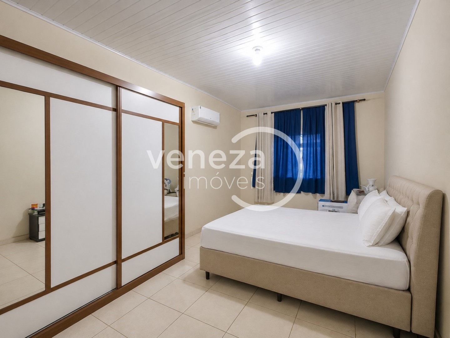 Casa Residencial para venda no Chacaras Pietraroia em Londrina com 240m² por R$ 790.000