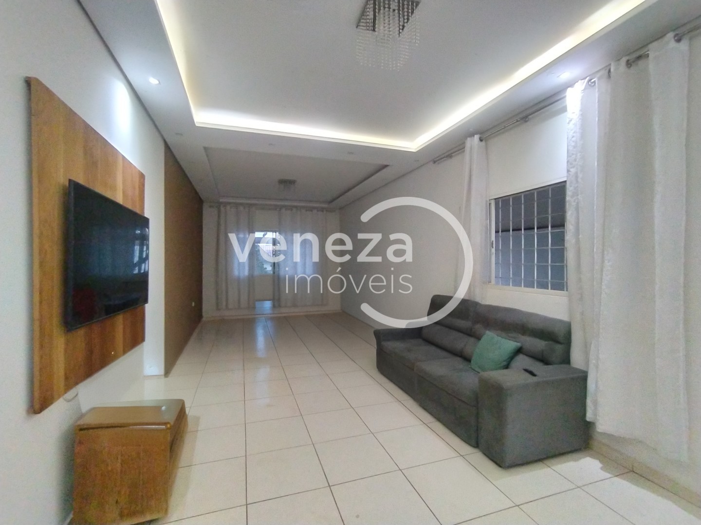 Casa Residencial para venda no Chacaras Pietraroia em Londrina com 240m² por R$ 790.000