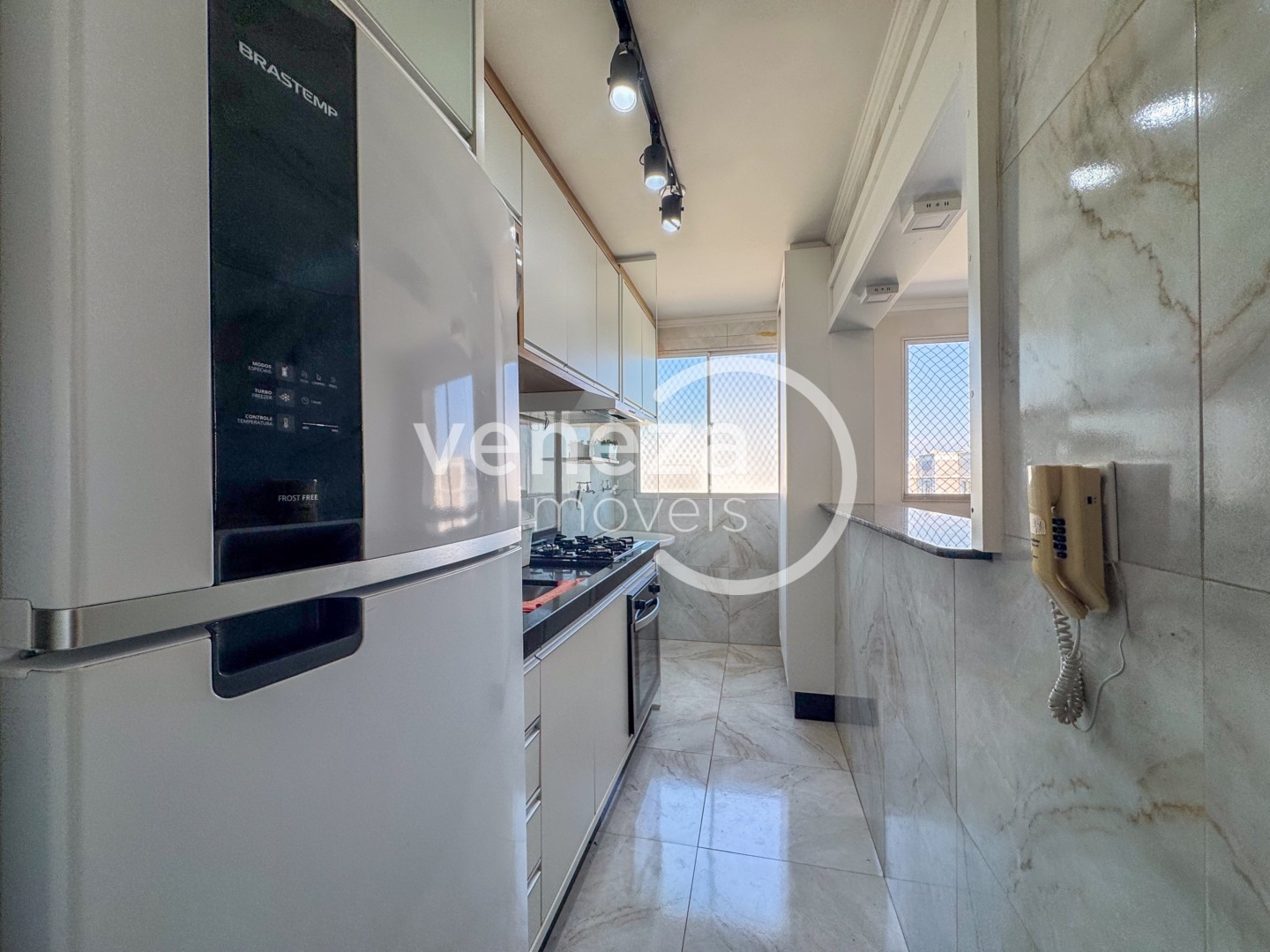 Apartamento para locação no bairro Jardim Joquei Club de Londrina - Foto 19