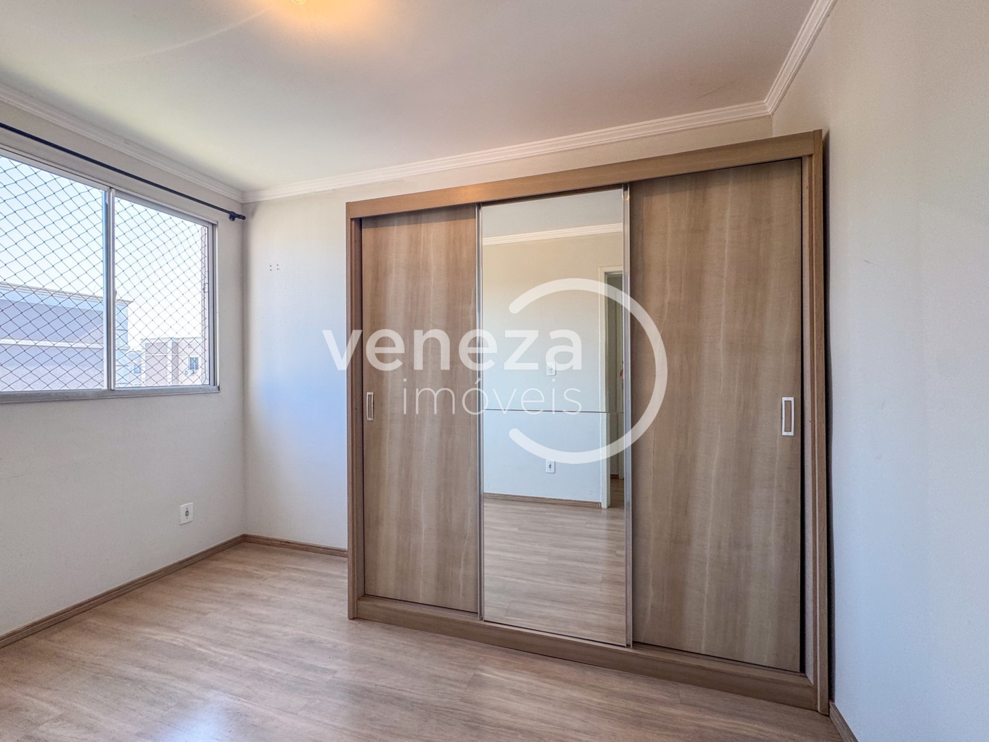 Apartamento para locação no bairro Jardim Joquei Club de Londrina - Foto 13
