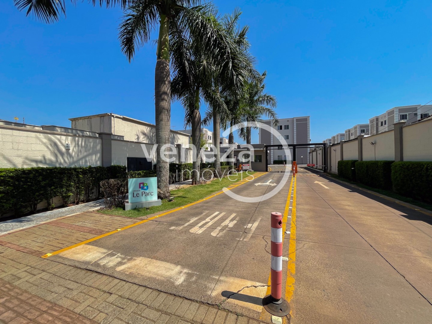 Apartamento para locacao no Jardim Joquei Club em Londrina com 77m² por R$ 1.050  - Foto 1