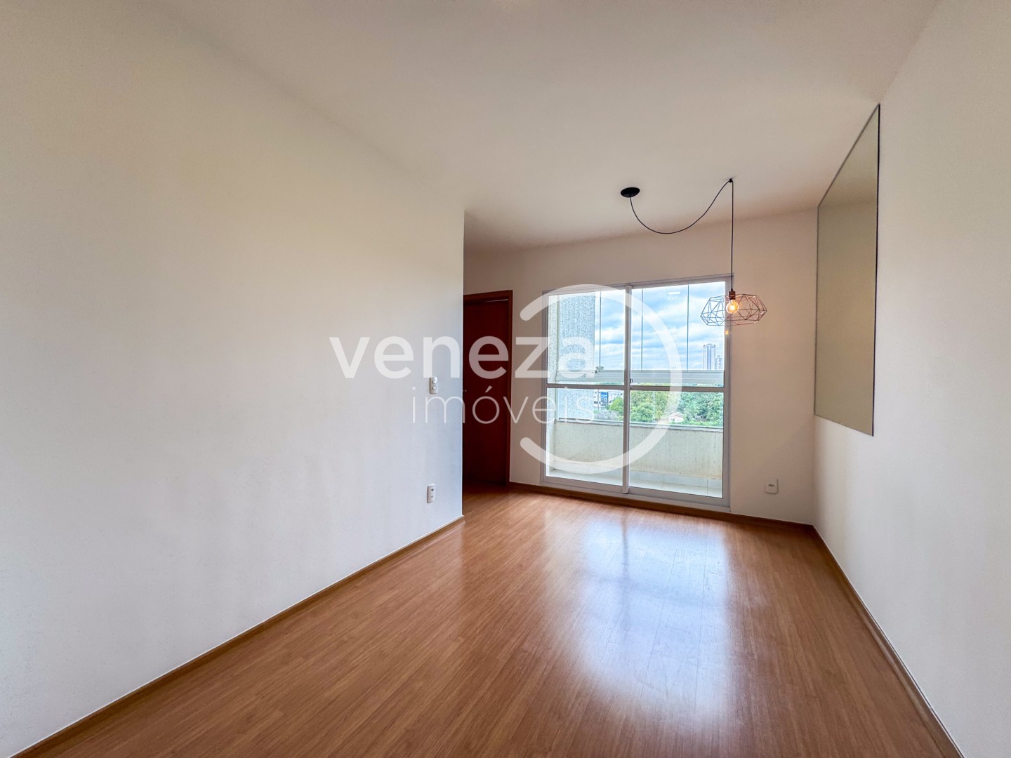 Apartamento para locação no bairro Gleba Fazenda Palhano de Londrina - Foto 5