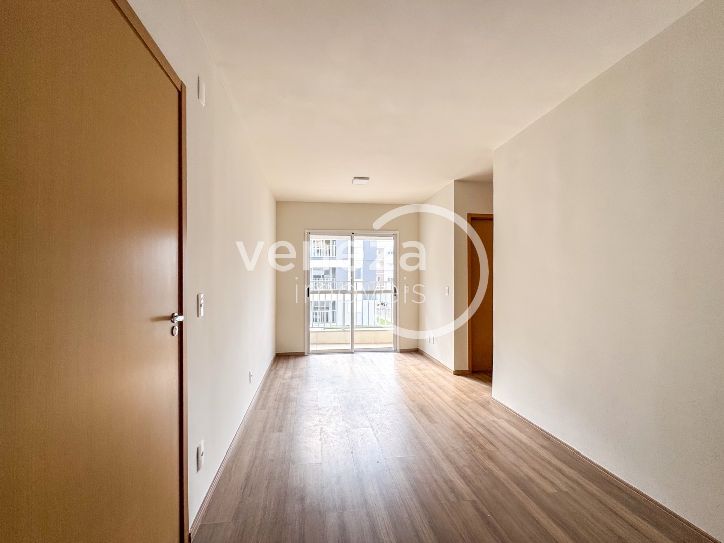 Apartamento para locacao no Colinas em Londrina com 44m² por R$ 1.250