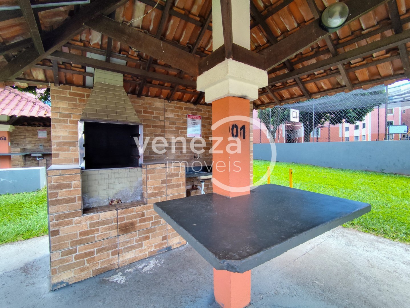 Apartamento para venda no bairro Coliseu de Londrina - Foto 17