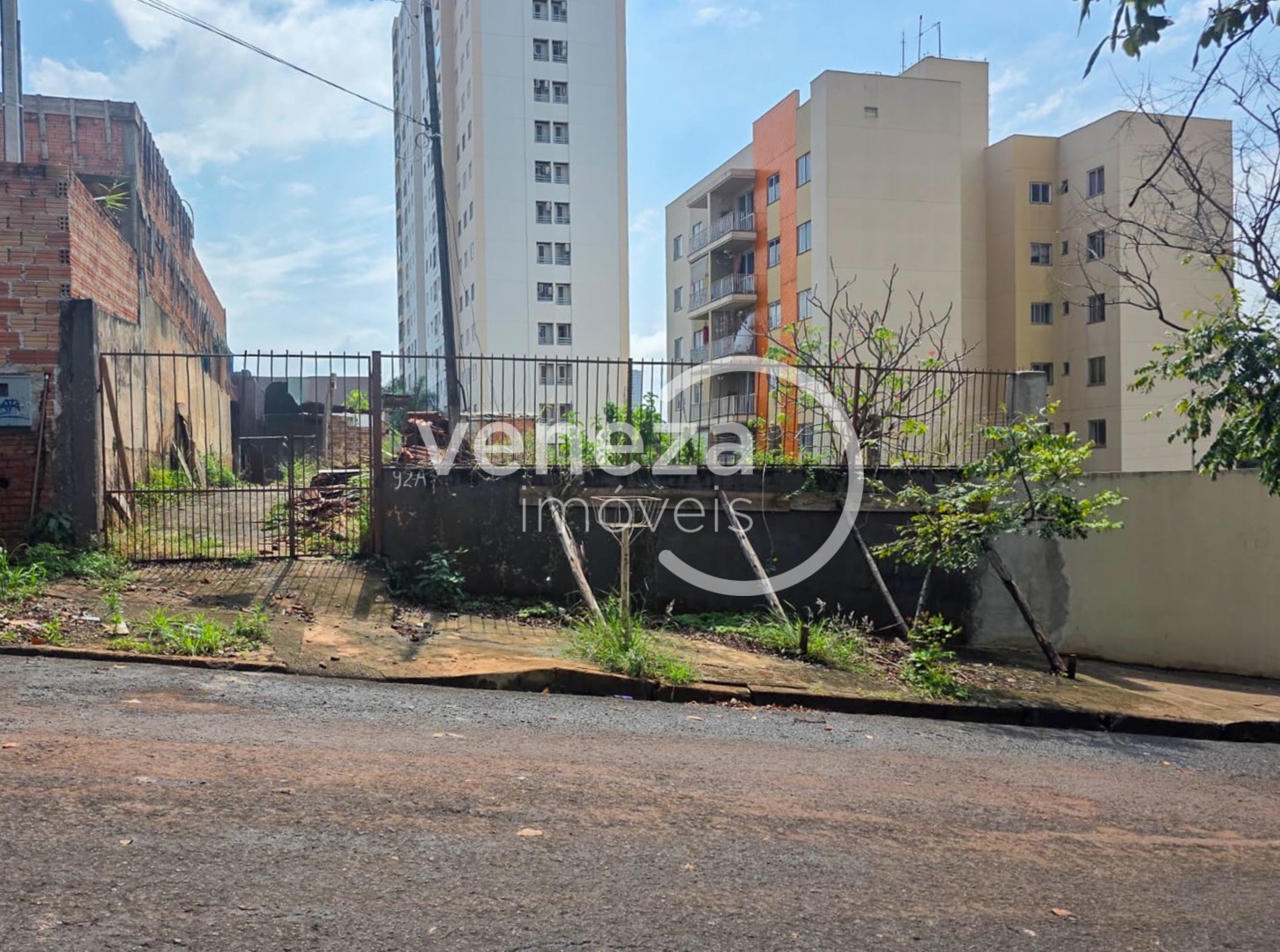 Terreno para venda no Jardim America em Londrina com 265m² por R$ 175.000 - Foto 2