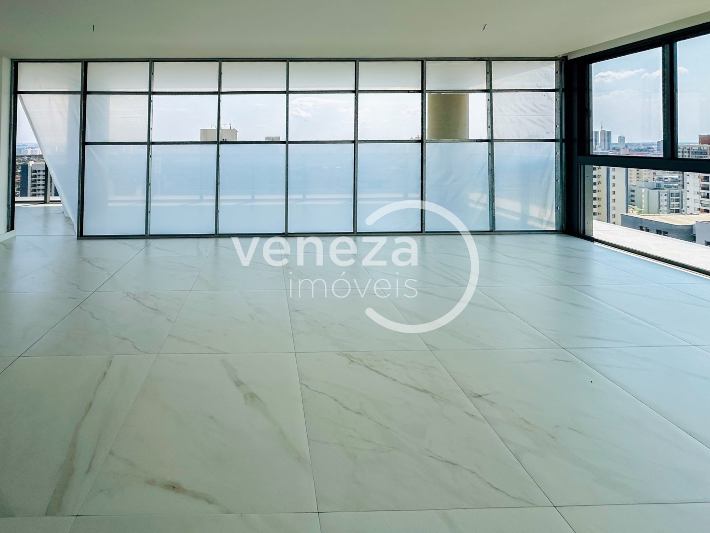 Apartamento para venda no Centro em Londrina com 348m² por R$ 3.250.000 - Foto 3