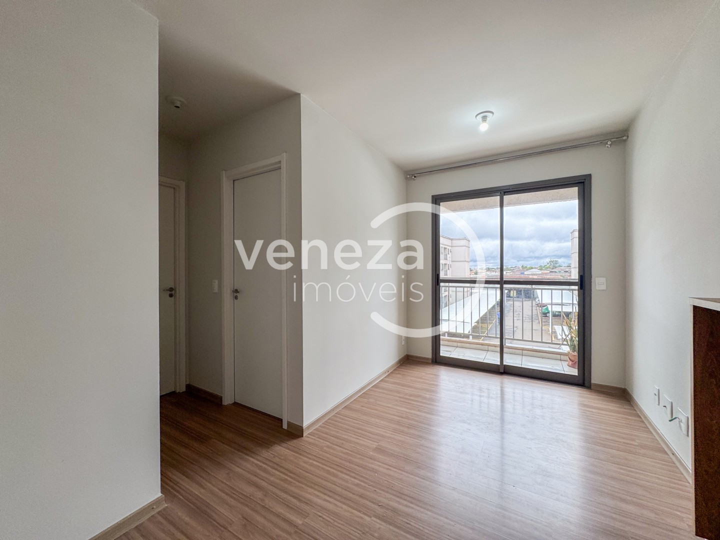 Apartamento para locacao no Vivi Xavier em Londrina com 62m² por R$ 1.350