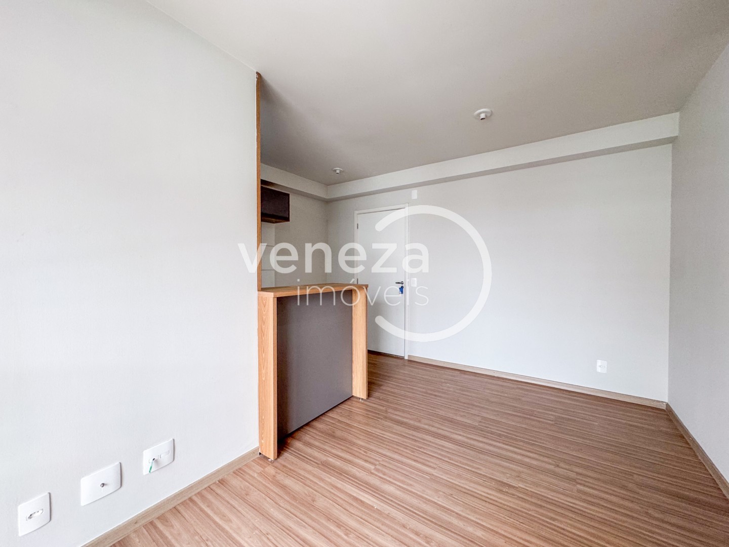Apartamento para locação no bairro Vivi Xavier de Londrina - Foto 6
