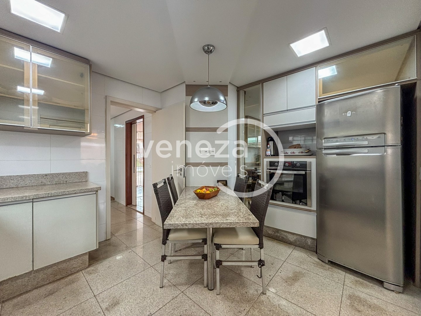 Casa Residencial para venda no bairro Vivendas do Arvoredo de Londrina - Foto 24