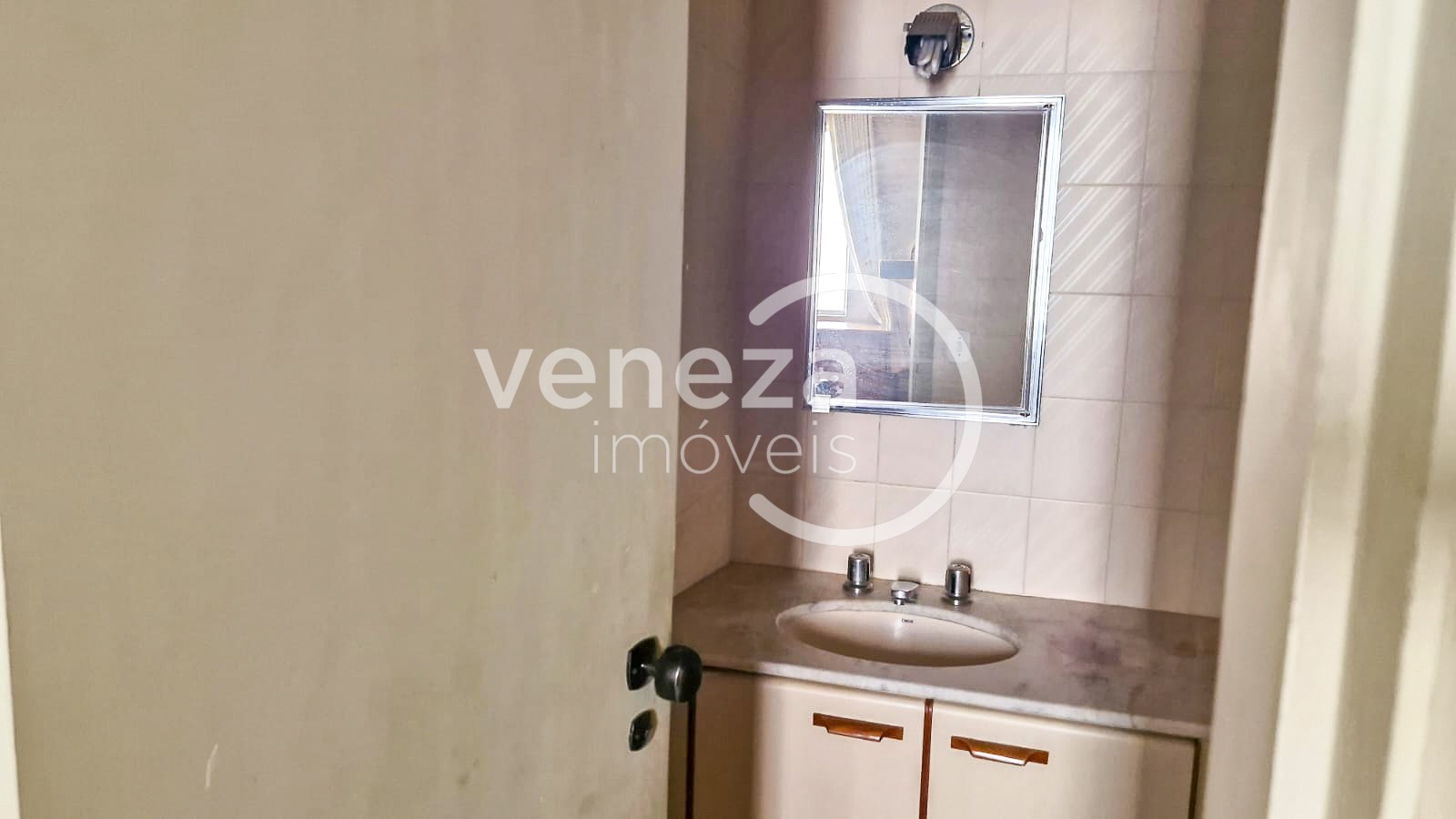 Apartamento para venda no bairro Centro de Londrina - Foto 5