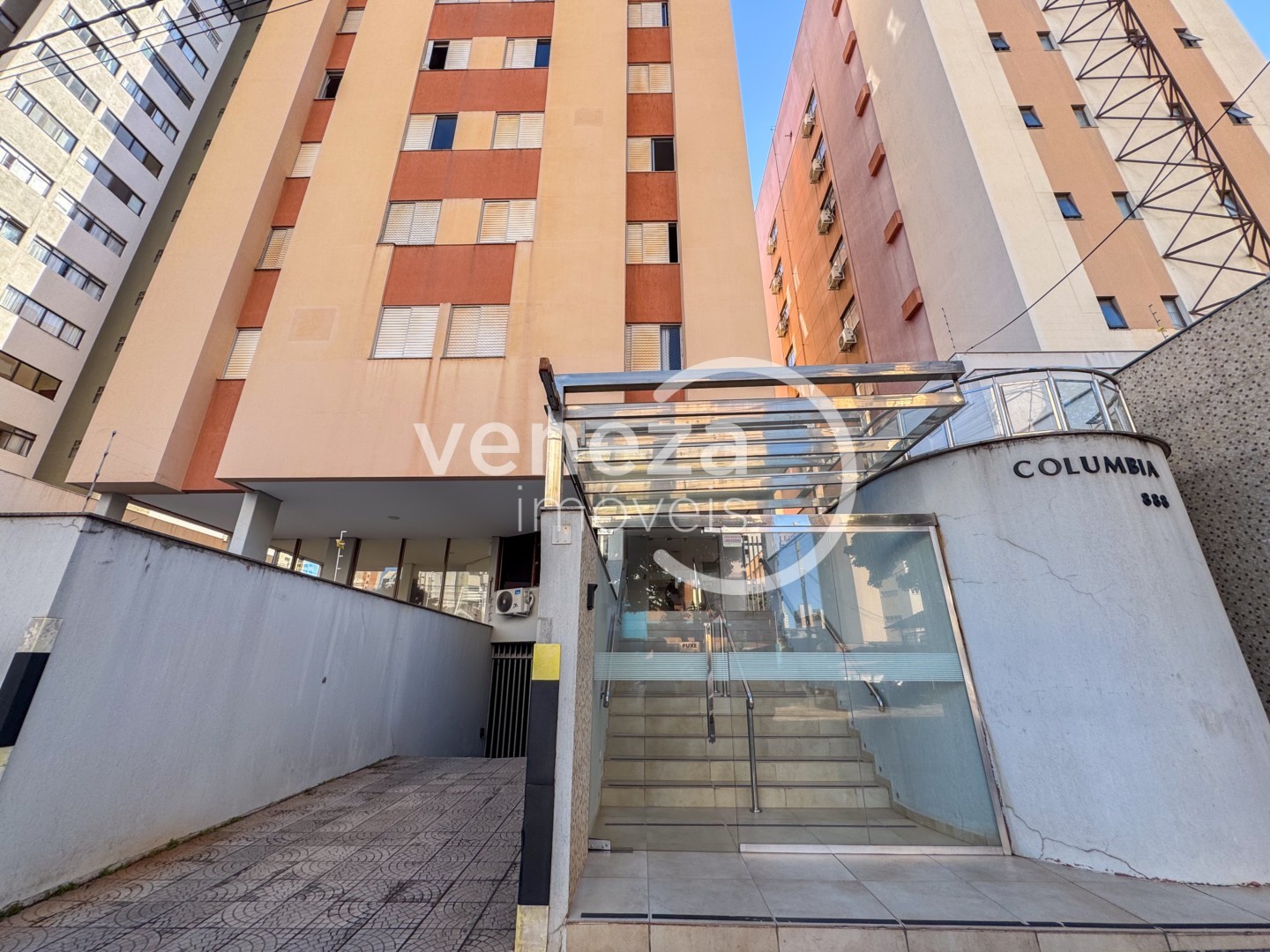 Apartamento para venda no Centro em Londrina com 77,23m² por R$ 295.000  - Foto 1