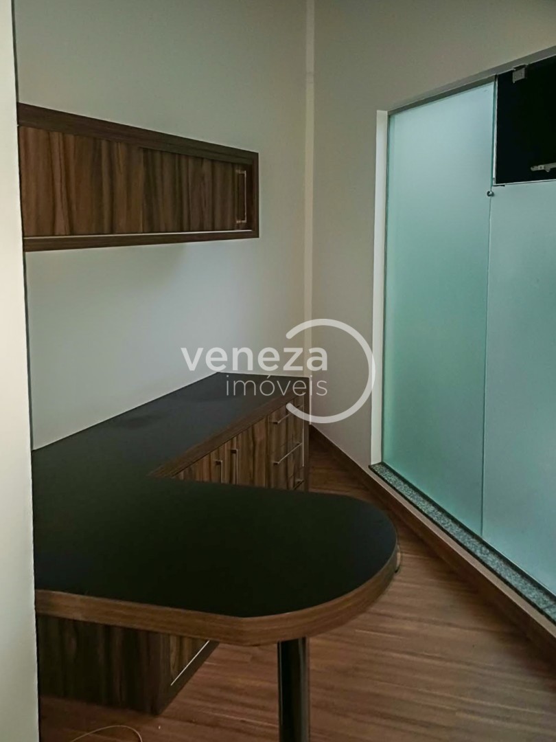 Sala para venda no Centro em Londrina com 74,18m² por R$ 380.000 - Foto 3