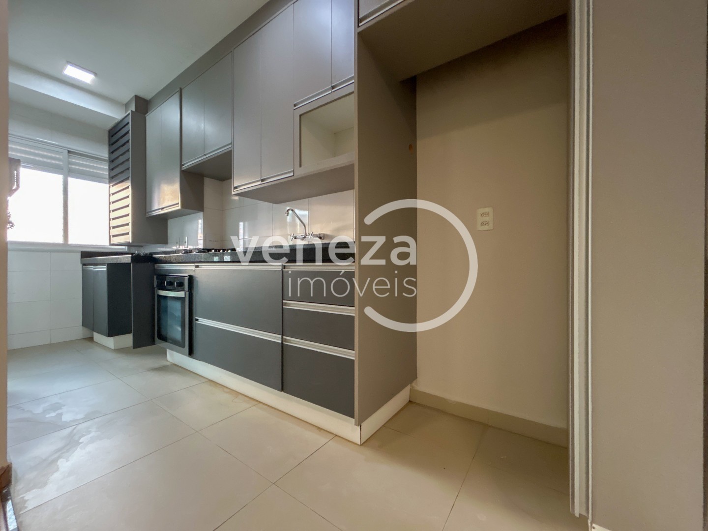 Apartamento para locação no bairro Gleba Palhano de Londrina - Foto 16