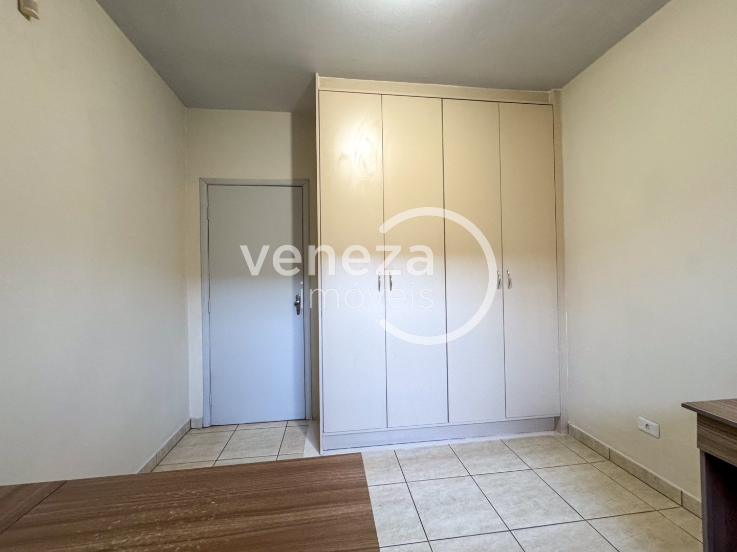 Casa Comercial para locação no bairro Jardim Higienopolis de Londrina - Foto 12