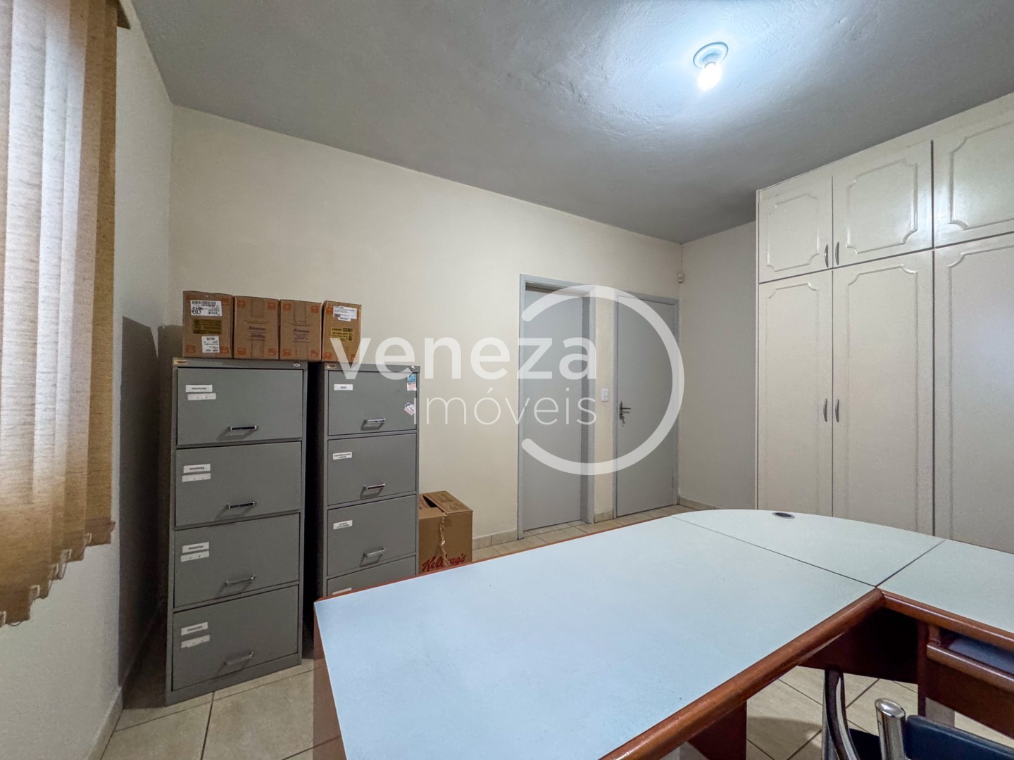 Casa Comercial para locação no bairro Jardim Higienopolis de Londrina - Foto 8