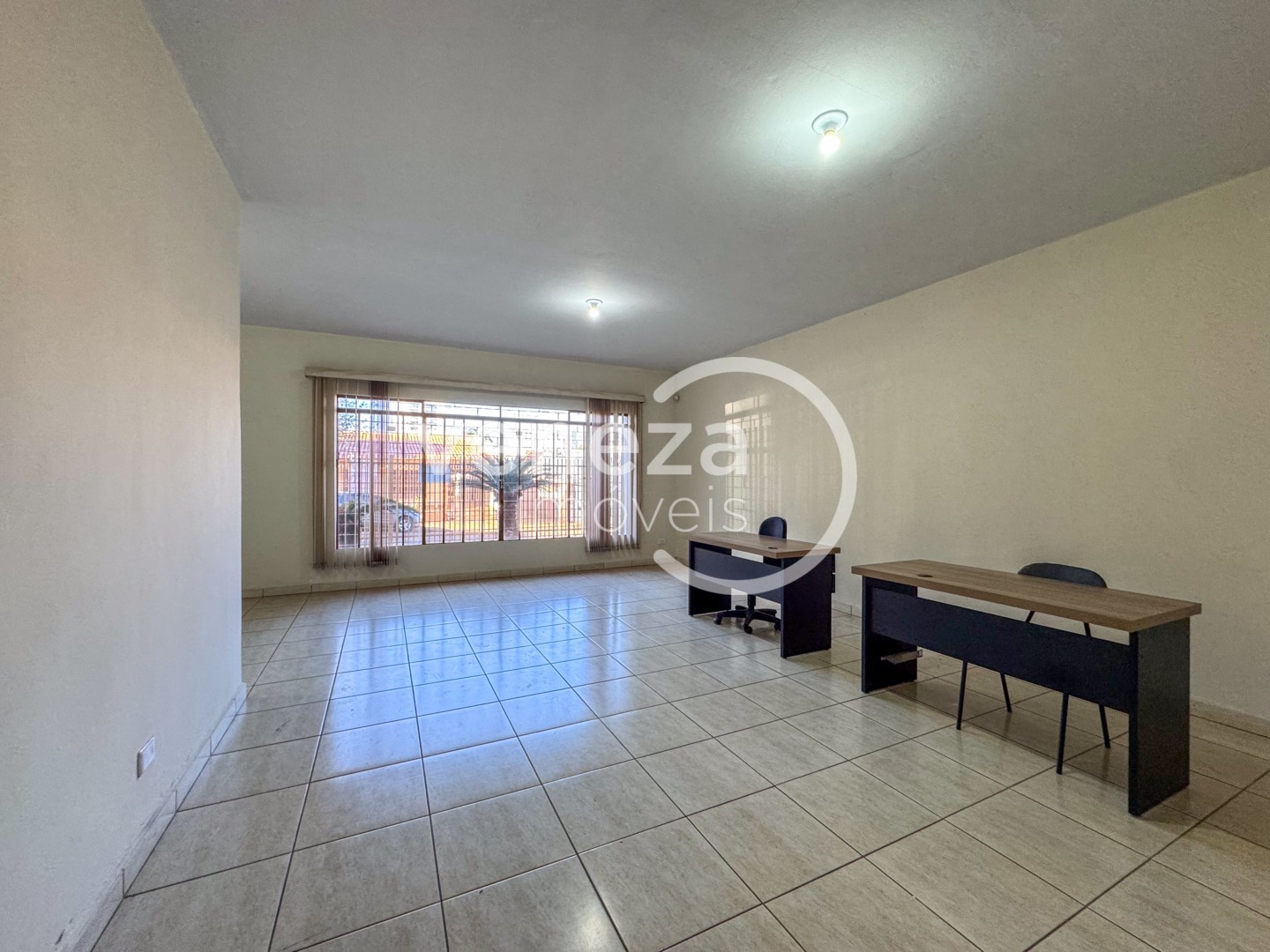 Casa Comercial para locação no bairro Jardim Higienopolis de Londrina - Foto 6