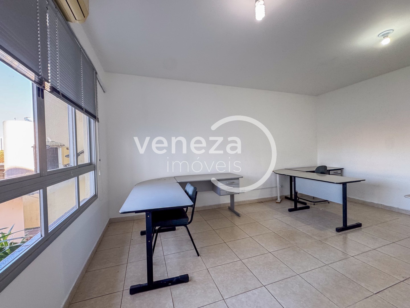 Casa Comercial para locação no bairro Jardim Higienopolis de Londrina - Foto 27