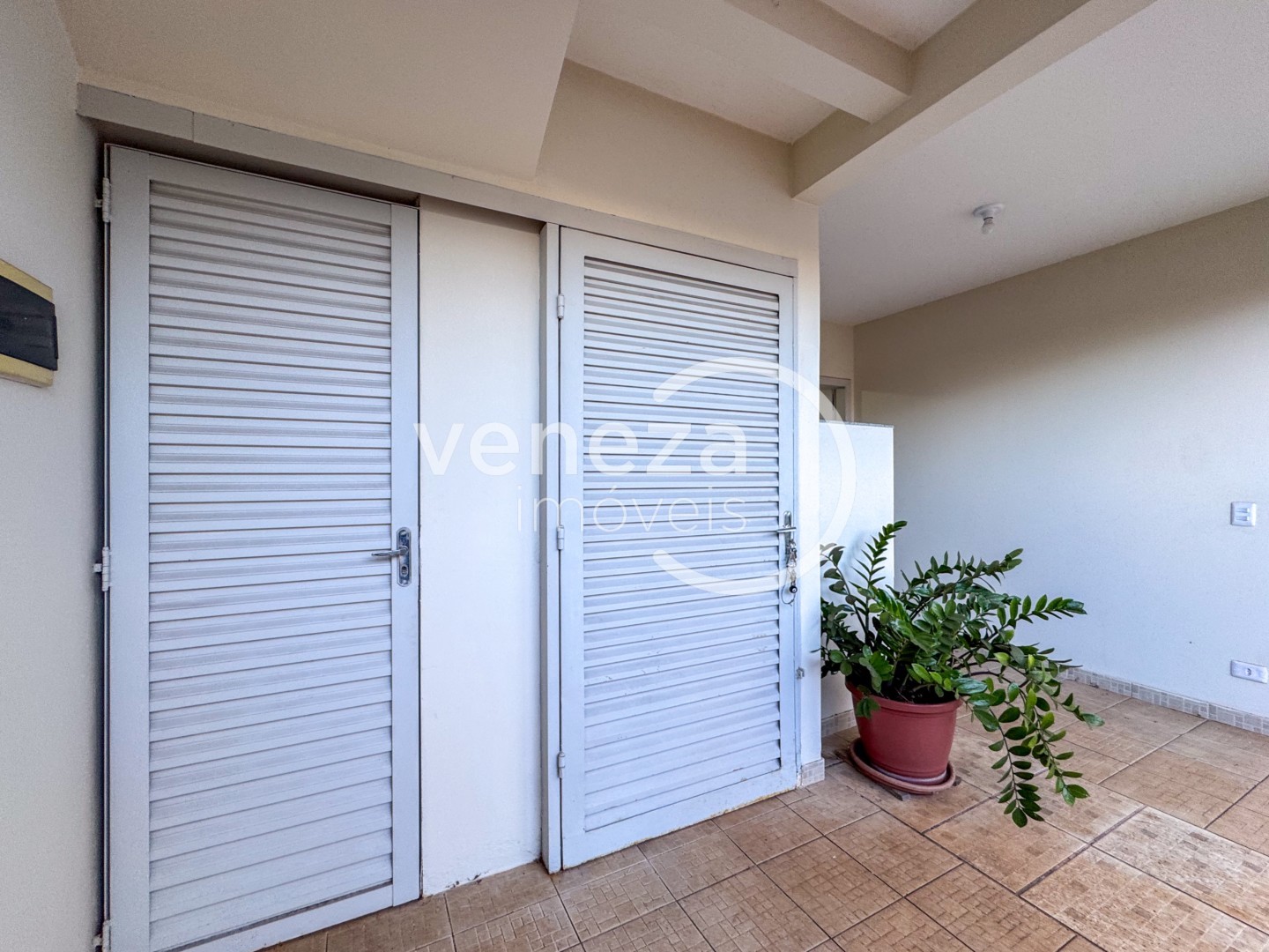 Casa Comercial para locação no bairro Jardim Higienopolis de Londrina - Foto 36