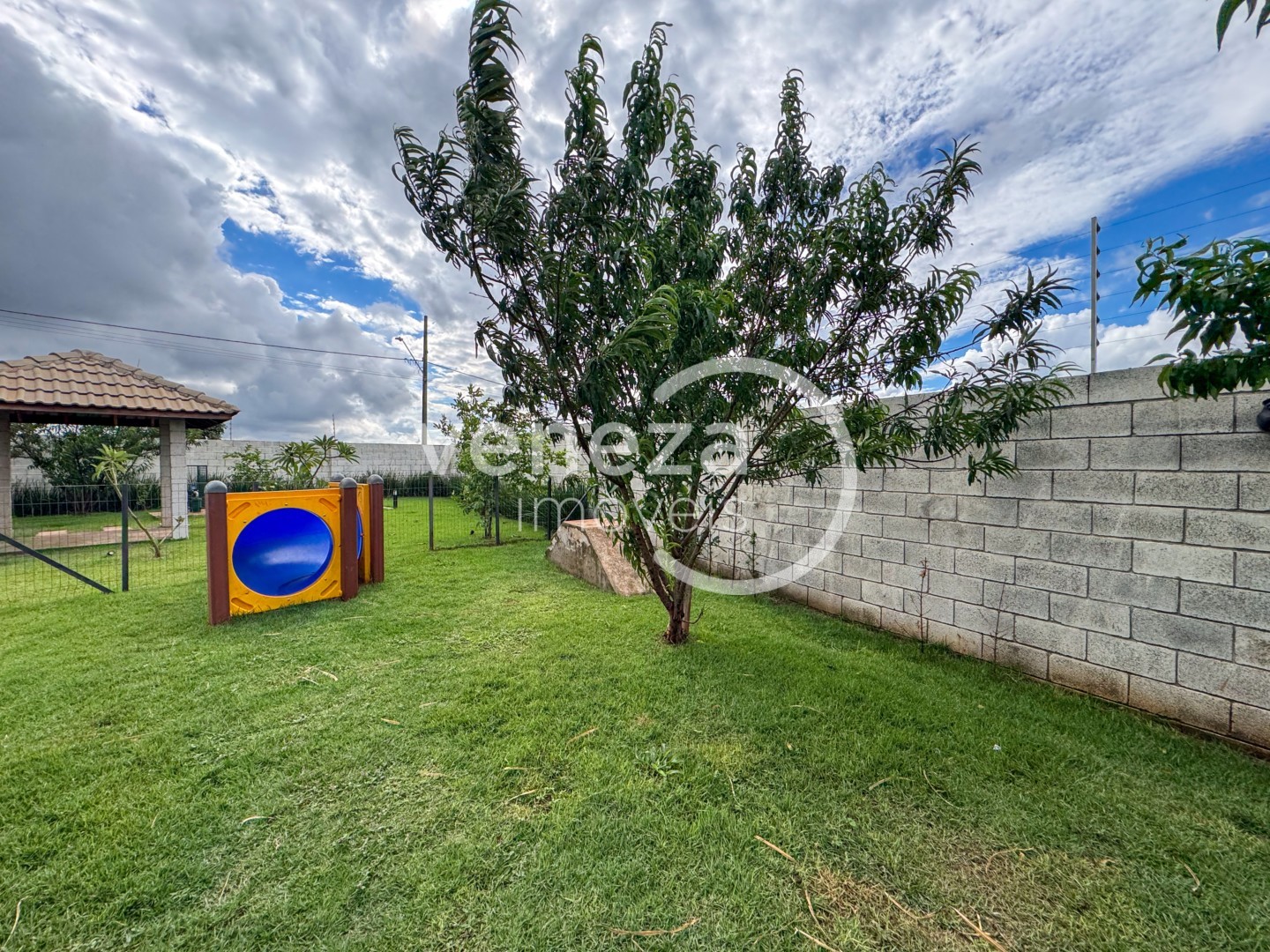 Apartamento para venda no bairro Jardim Maria Celina de Londrina - Foto 11