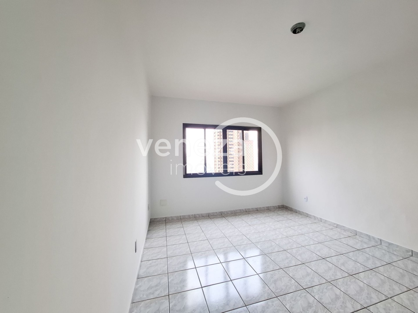Apartamento para venda no bairro Centro de Londrina - Foto 5