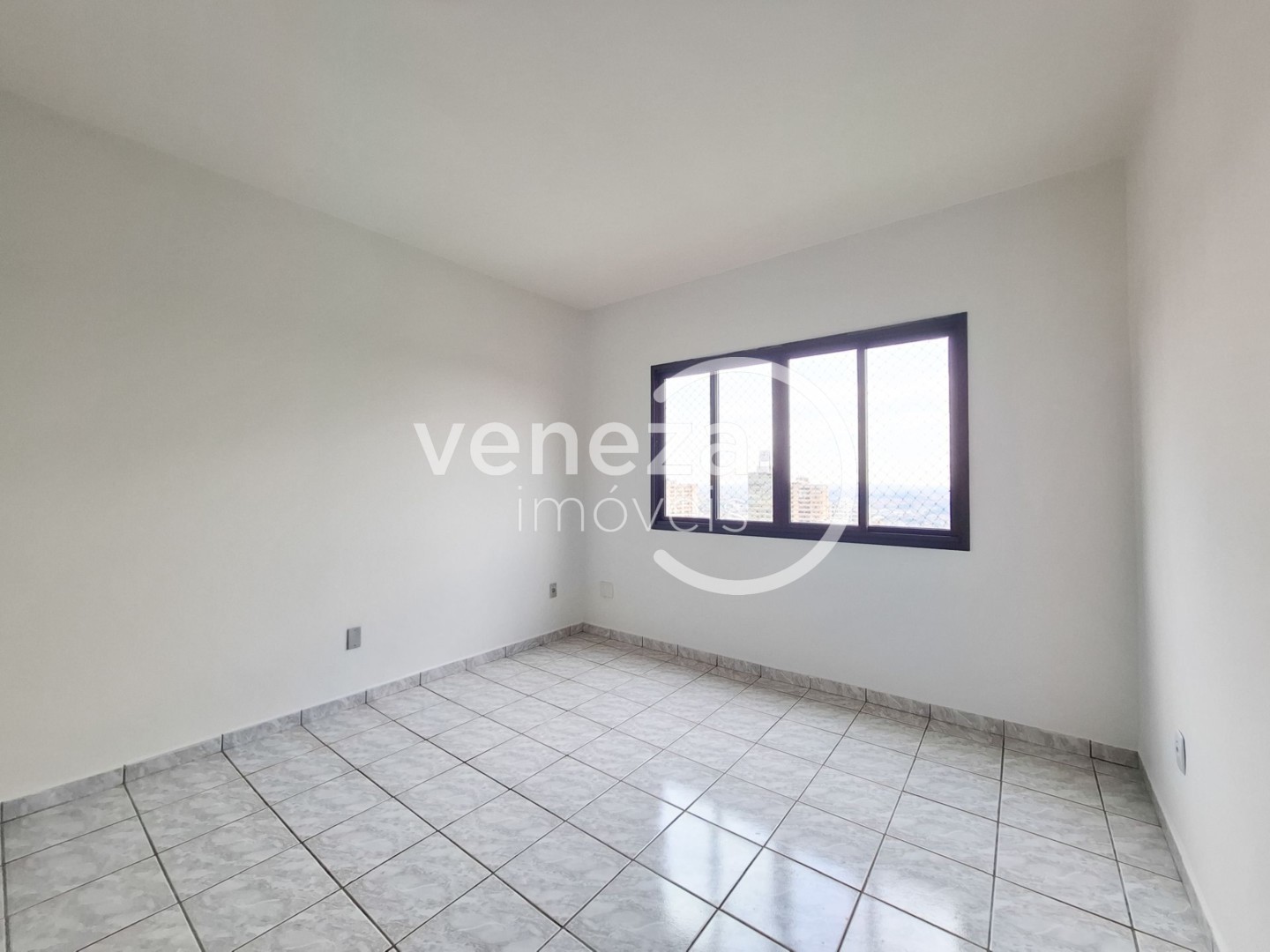 Apartamento para venda no bairro Centro de Londrina - Foto 6