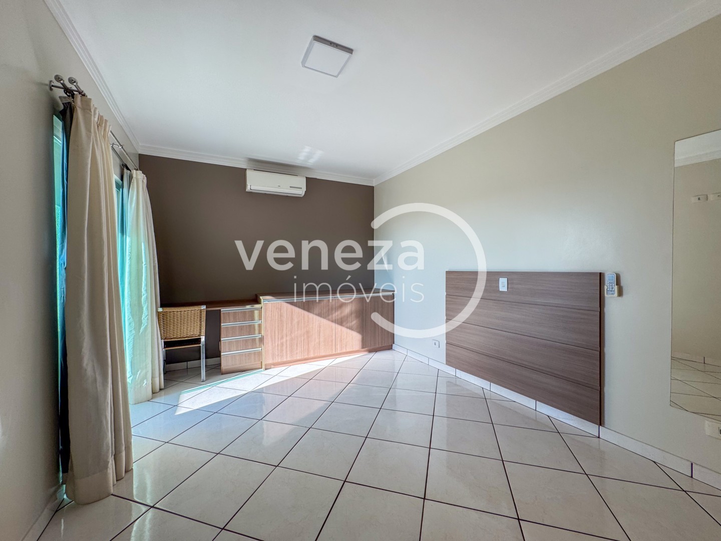 Apartamento para locação no bairro Jardim Strass de Londrina - Foto 8