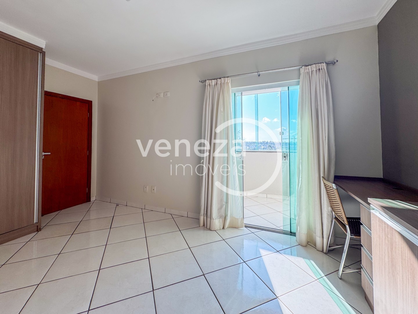Apartamento para locação no bairro Jardim Strass de Londrina - Foto 10