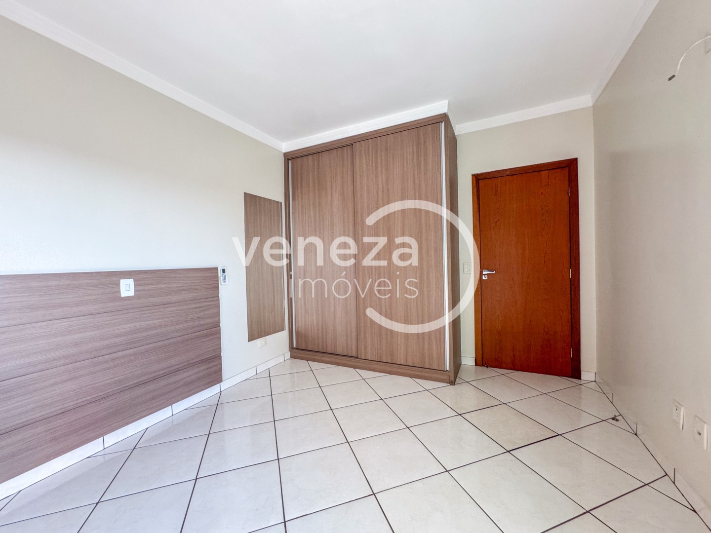 Apartamento para locação no bairro Jardim Strass de Londrina - Foto 13