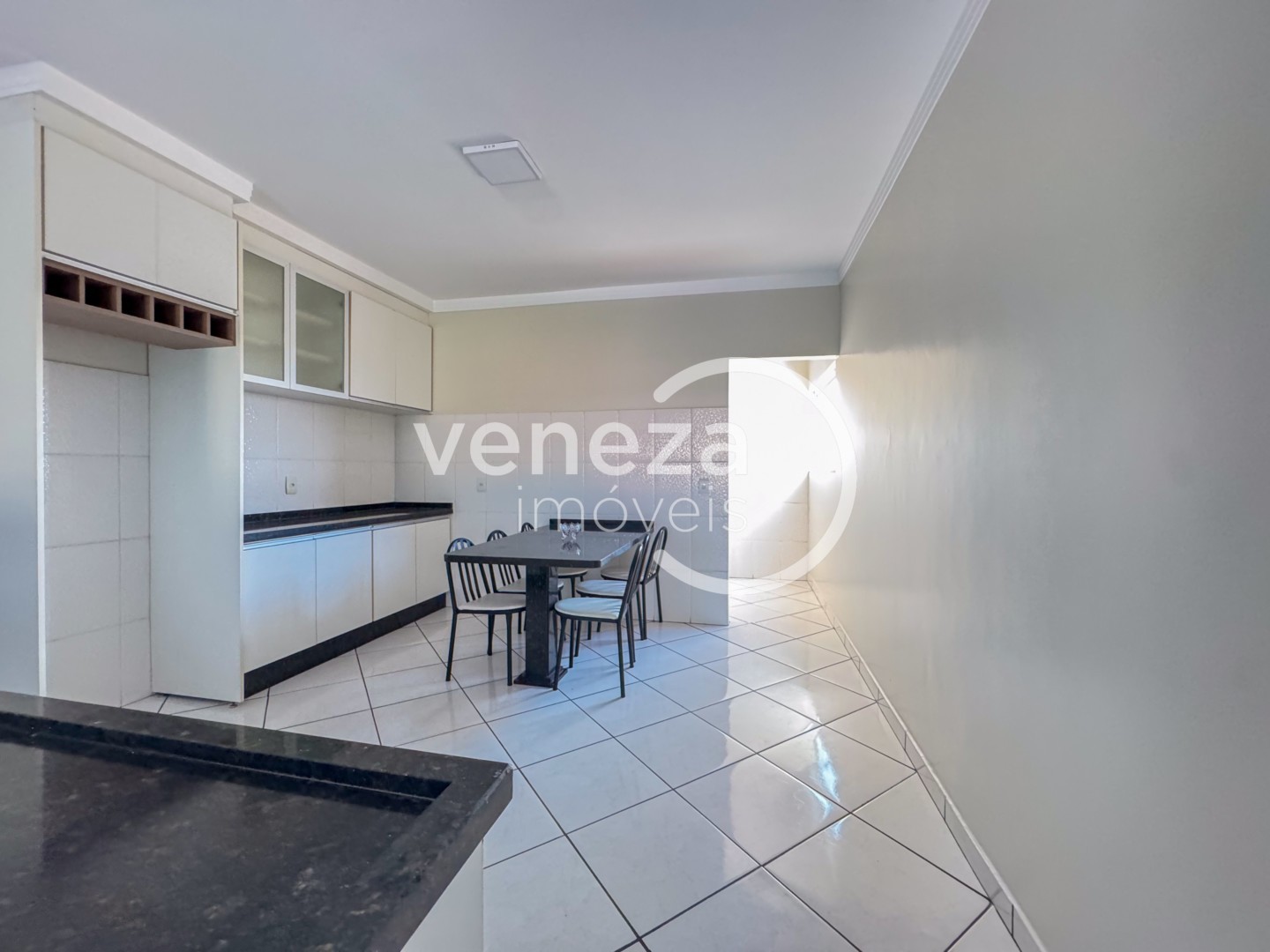 Apartamento para locação no bairro Jardim Strass de Londrina - Foto 18