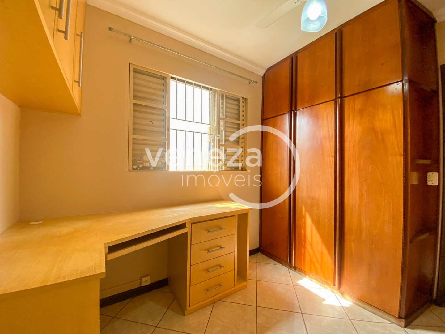 Apartamento para venda no bairro Jardim Palermo de Londrina - Foto 5