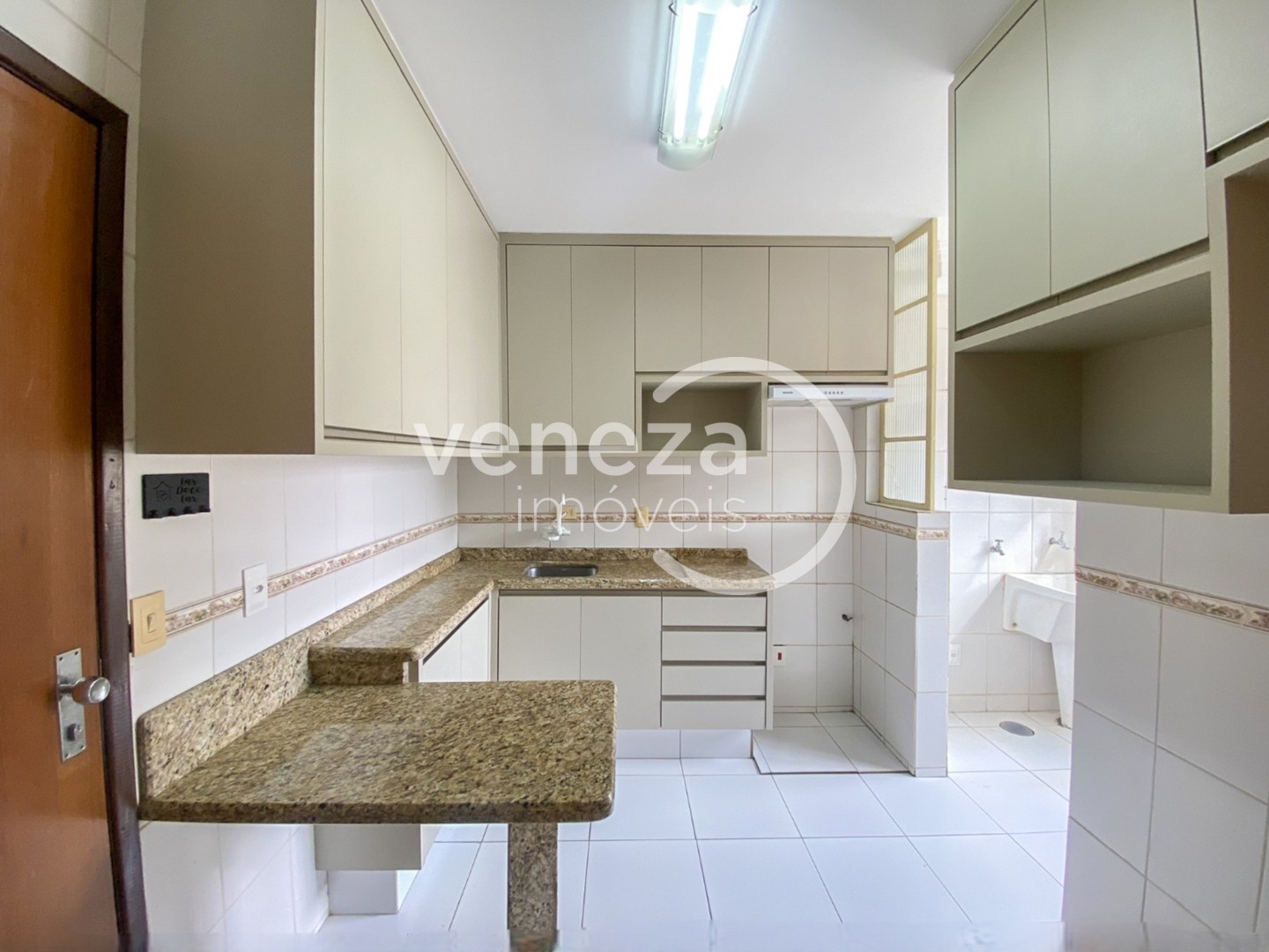 Apartamento para venda no bairro Jardim Palermo de Londrina - Foto 9