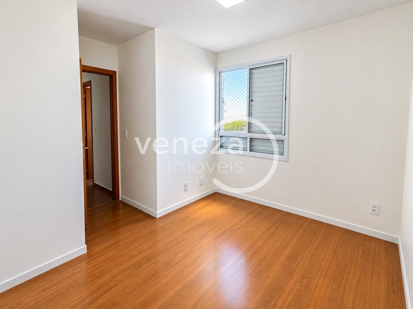 Apartamento para venda no bairro Cidade Industrial 2 de Londrina - Foto 5