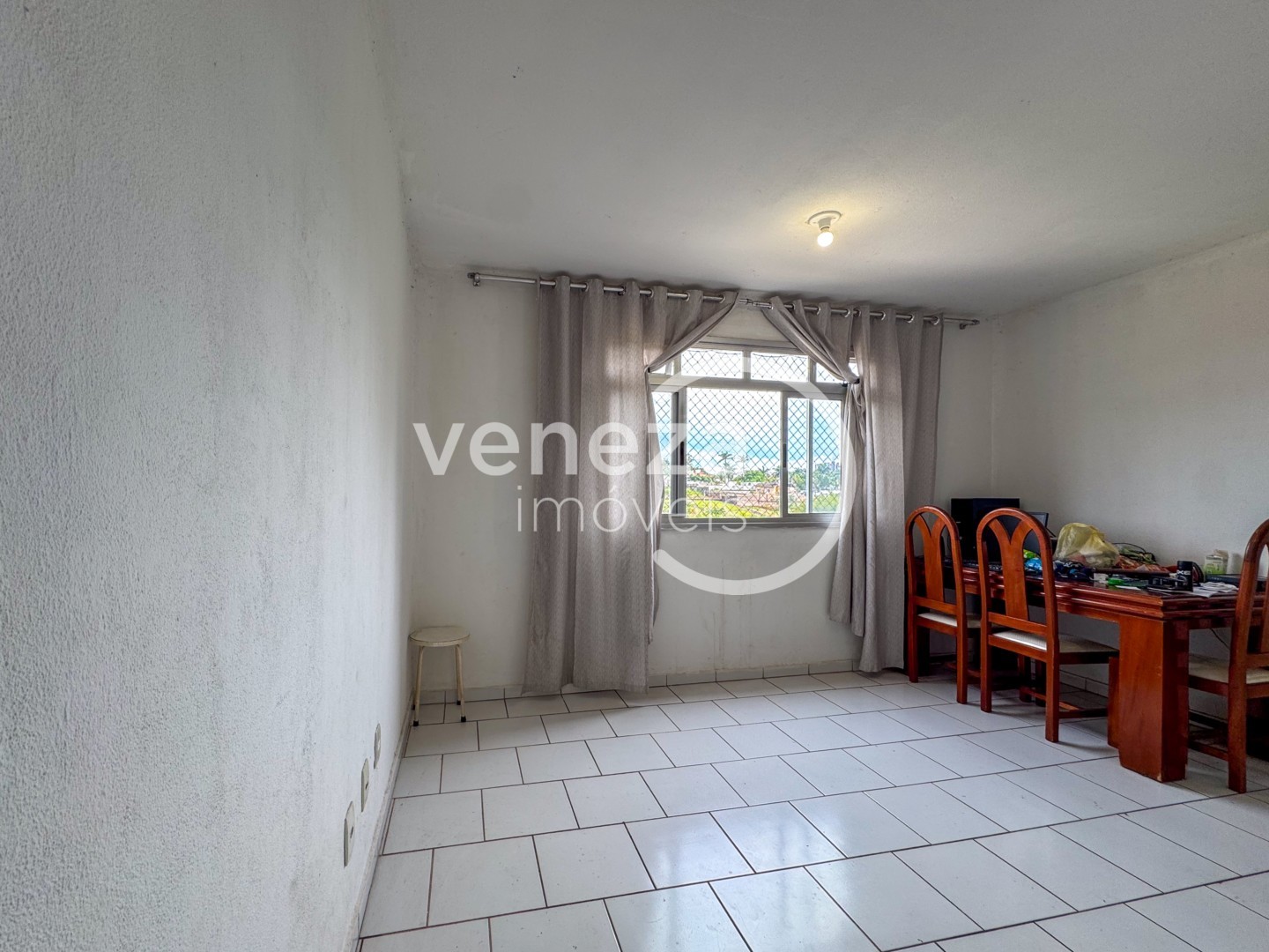 Apartamento para venda no bairro Vale dos Tucanos de Londrina - Foto 5