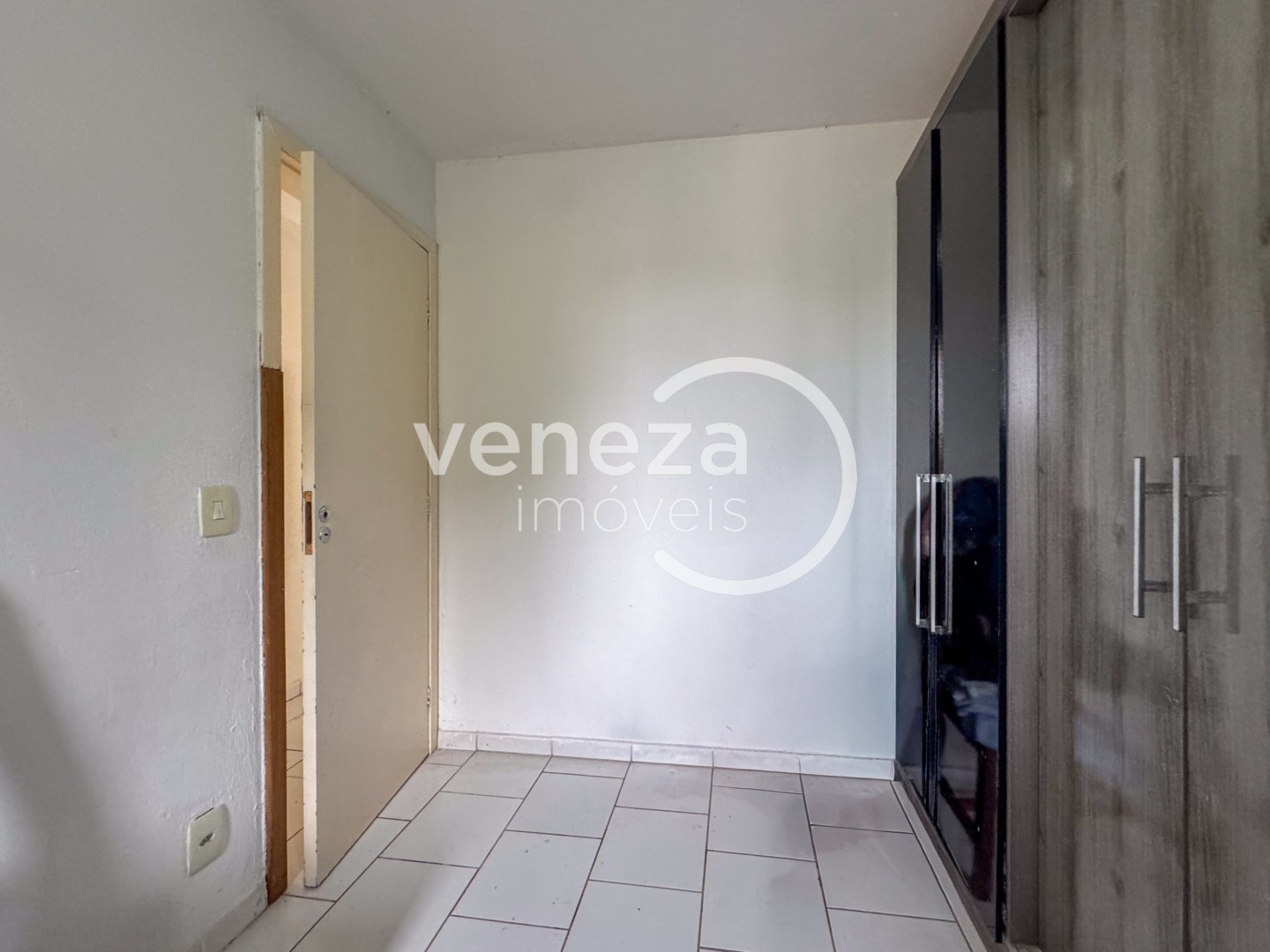 Apartamento para venda no bairro Vale dos Tucanos de Londrina - Foto 12