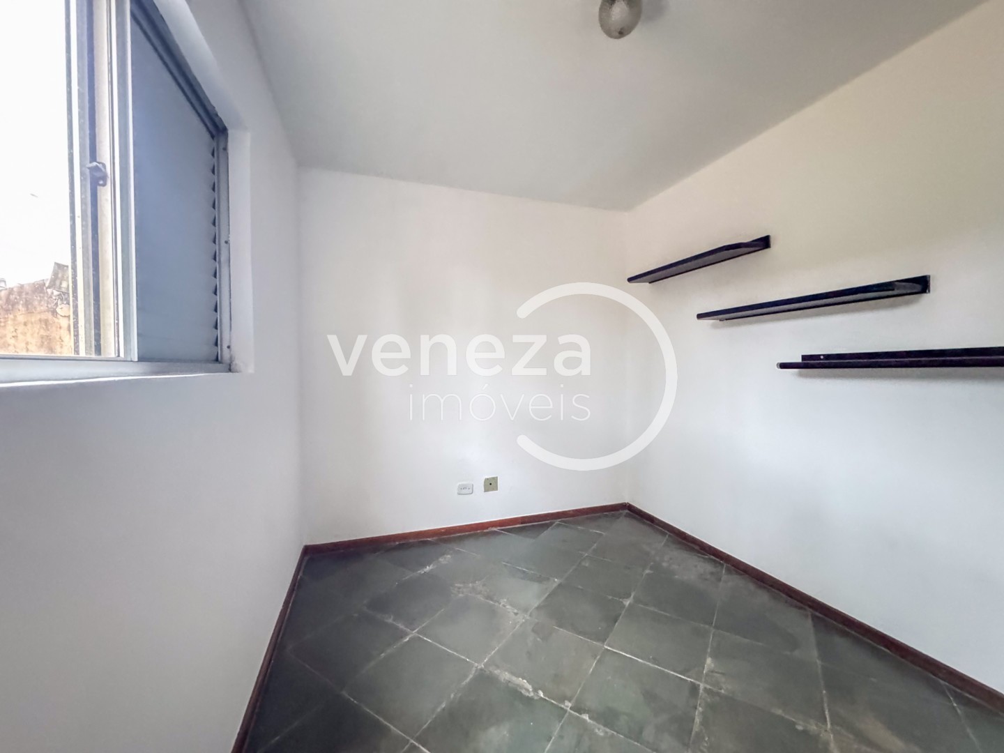 Apartamento para locação no bairro Jardim Adriana II de Londrina - Foto 13