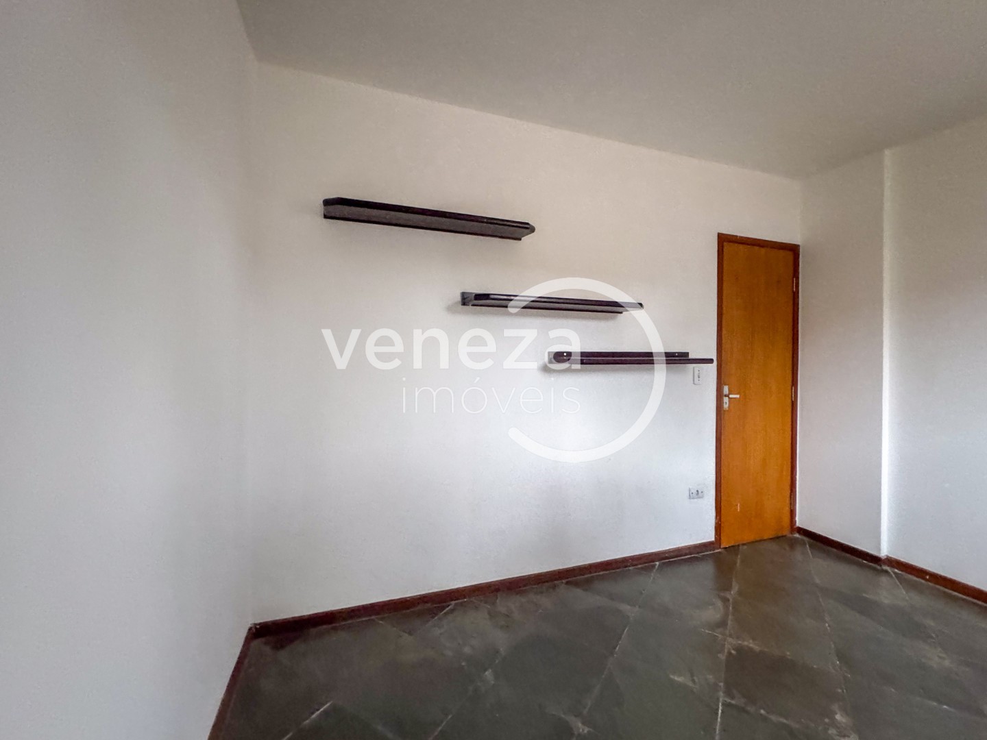 Apartamento para locação no bairro Jardim Adriana II de Londrina - Foto 14
