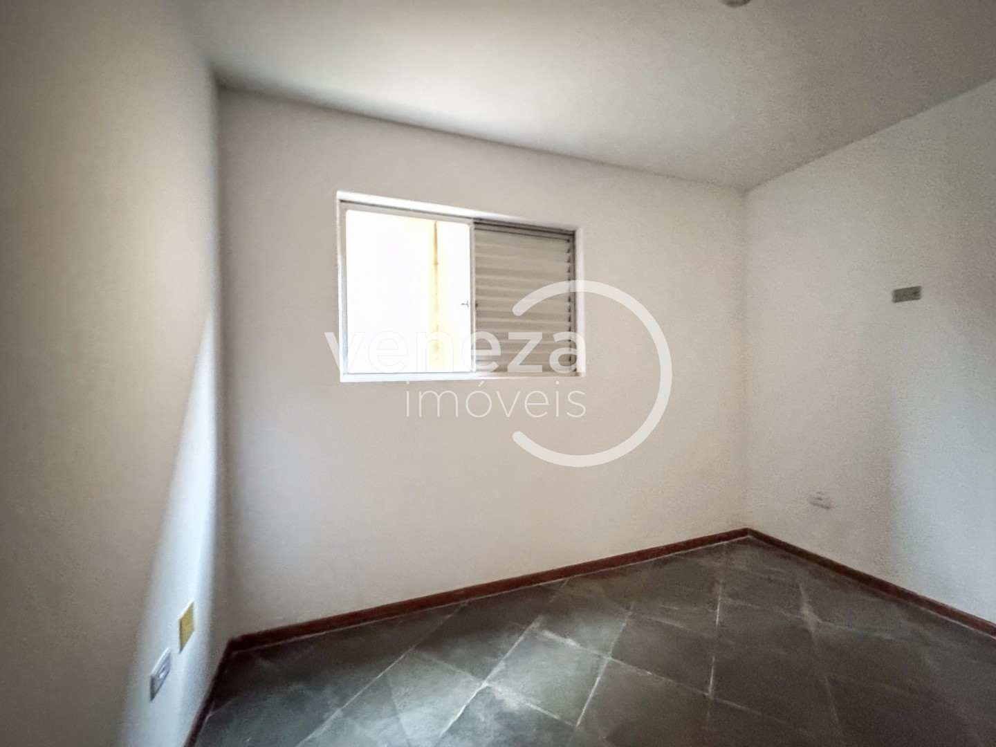 Apartamento para locação no bairro Jardim Adriana II de Londrina - Foto 16