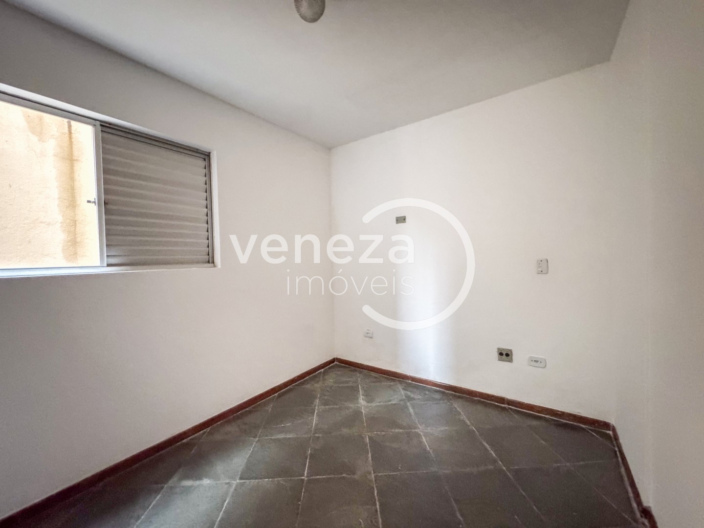 Apartamento para locação no bairro Jardim Adriana II de Londrina - Foto 5