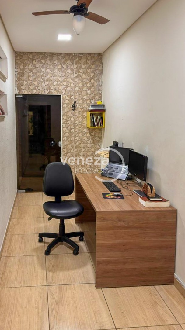 Casa Residencial para venda no bairro Jardim Continental de Londrina - Foto 10