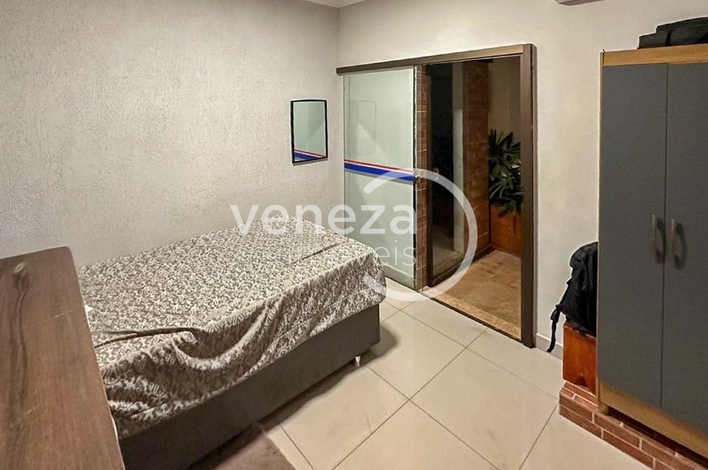 Casa Residencial para venda no bairro Jardim Continental de Londrina - Foto 5